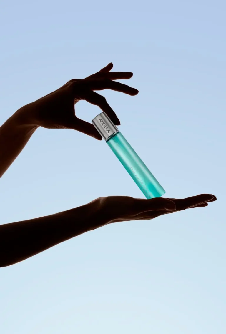 𝐃é𝐜𝐨𝐮𝐯𝐫𝐞𝐳 𝐀𝐧𝐠𝐞𝐥𝐚 : 𝐋'𝐄𝐬𝐬𝐞𝐧𝐜𝐞 𝐝𝐮 parfum à prix doux 𝐈𝐜𝐨𝐧𝐢𝐪𝐮𝐞 𝐀𝐧𝐠𝐞𝐥