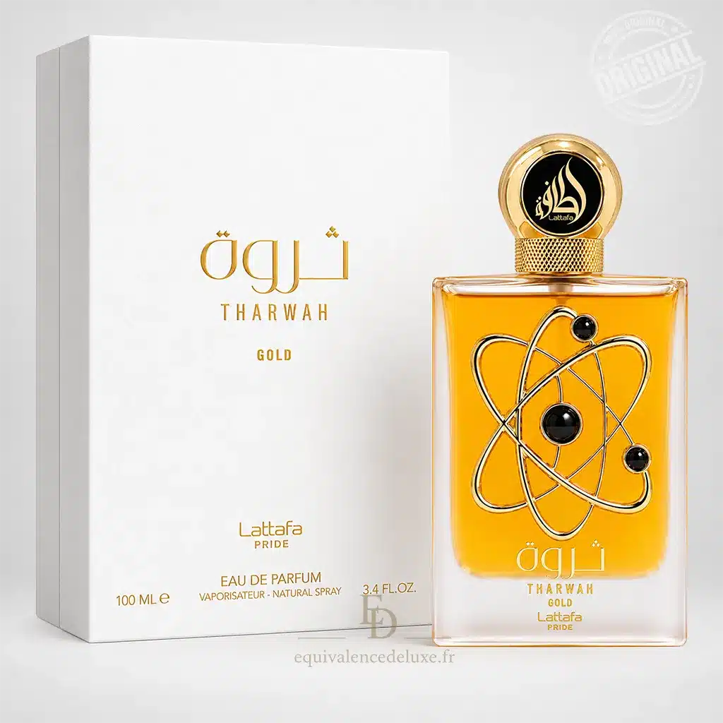 Tharwah Gold – Lattafa Pride – Eau de Parfum Femme 100 ml 1 Flacon doré Tharwah Gold Lattafa Pride 100 ml dans un décor oriental au coucher du soleil
